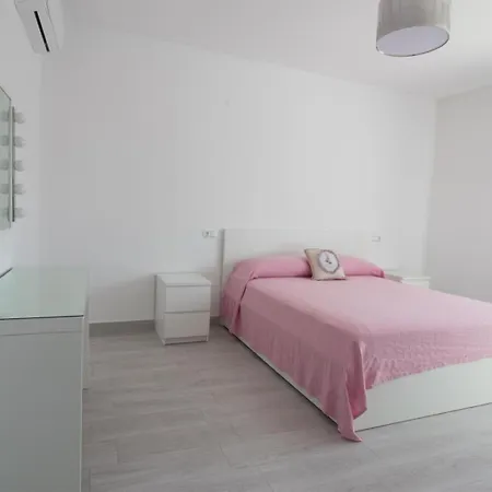 Myj Villa *