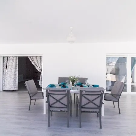 Myj Villa